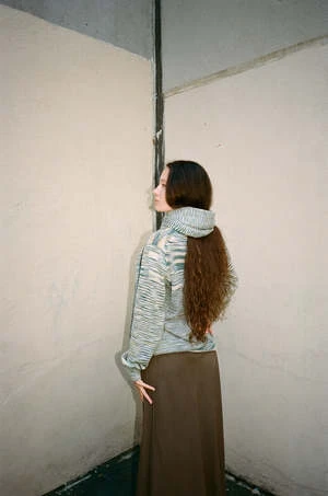 COLORANTAlpaca Knit Scarf - Space Knit - Image 2