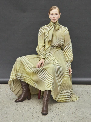 Maison De InesMarble Pleated Skirt - Khaki - Image 6