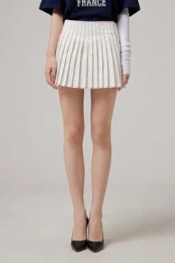 AMIAmi Pleated Skirt - Natural White
