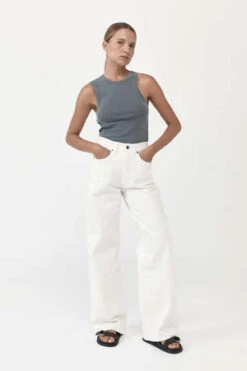 St. AgniST. AGNI MID RISE WIDE LEG JEAN - OFF WHITE