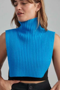 Studio NicholsonNella Bib - Olympic Blue